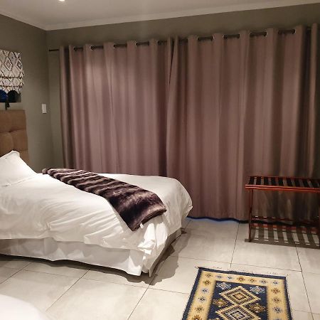 42@ Ditholo Game Lodge Thabazimbi Luaran gambar